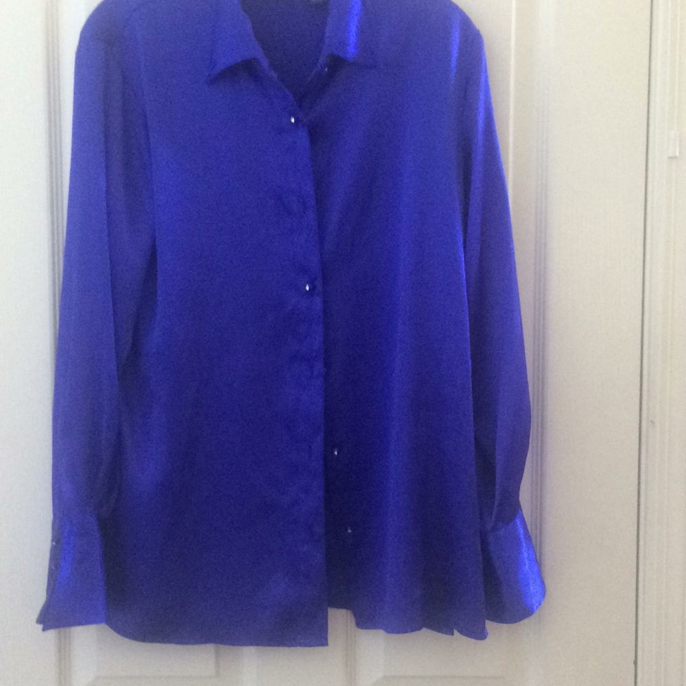 FINAL MARKDOWN Ladies Karen Scott blouse small